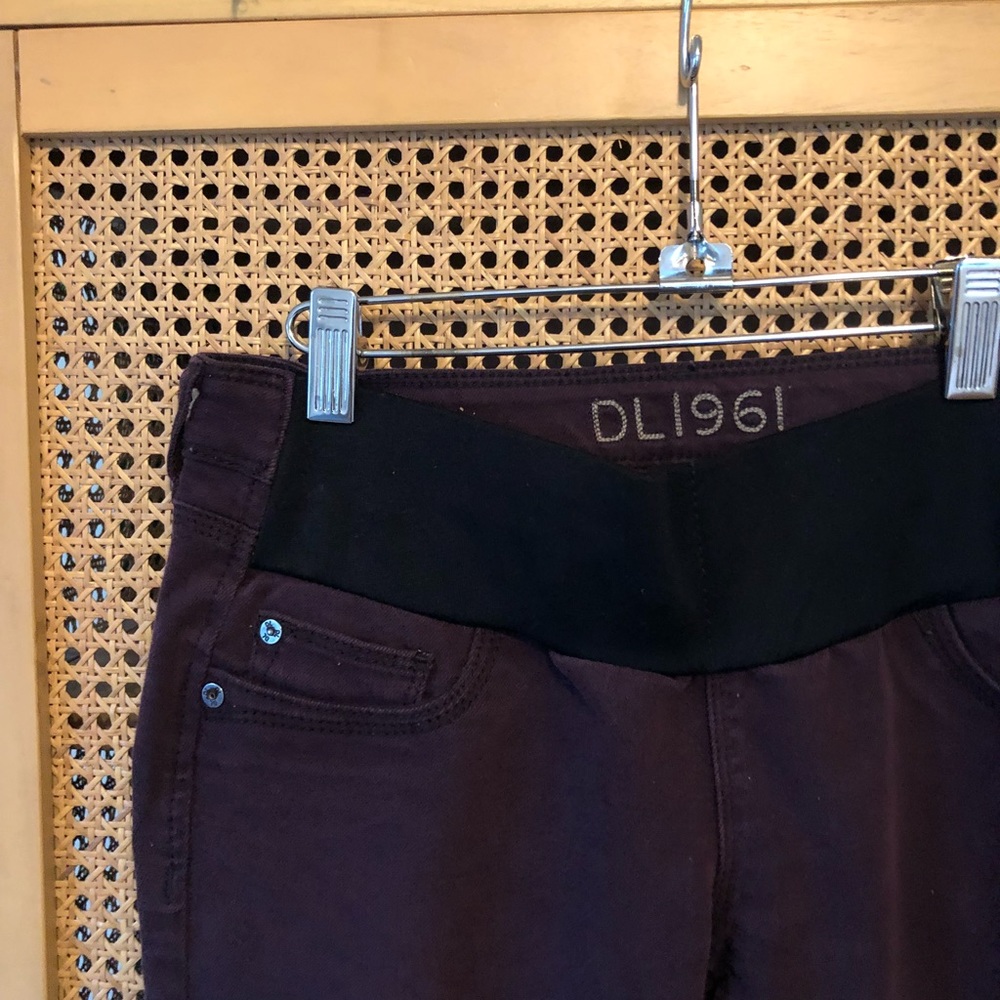DL1961 maternity jeans sz28